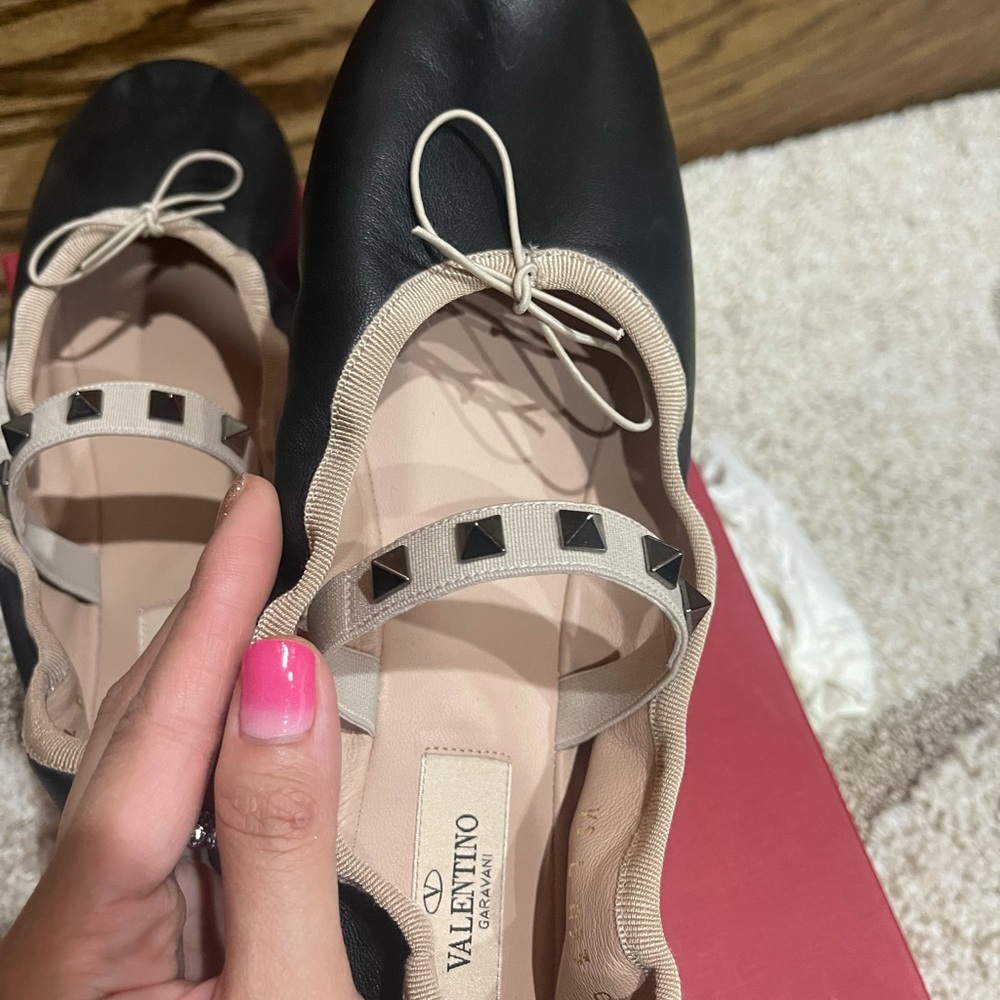 Brand New 100% Authentic Valentino Ballet Flats